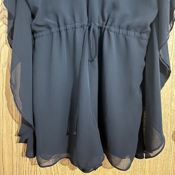 Charming Charlie Women’s Smocked Waisted Romper w/ Flutter Sleeves Sz-S - Picture 6 of 6